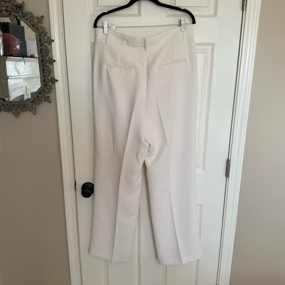 Aritzia Effortless Pants - Picture 3 of 6